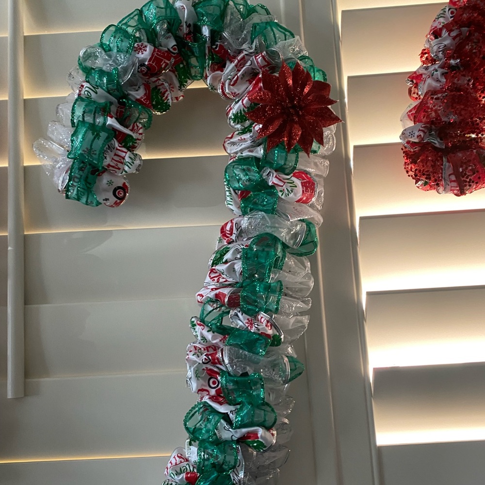 Candy cane holiday wreath